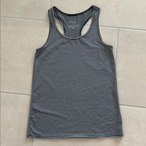 Oiselle tank top
